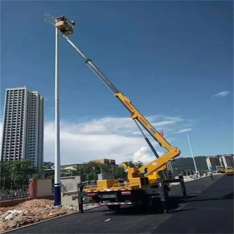 榕城维修路灯的曲臂升降车出租