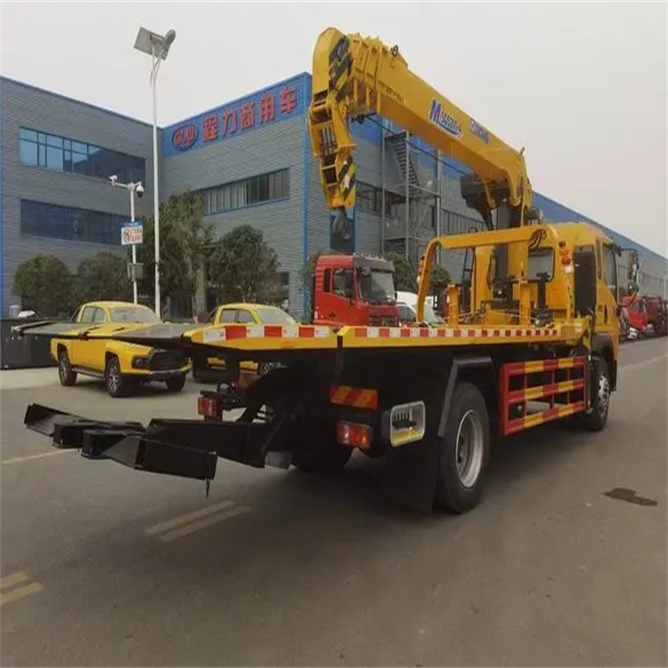 榕城附近小随车吊出租电话，轻松解决搬运烦恼