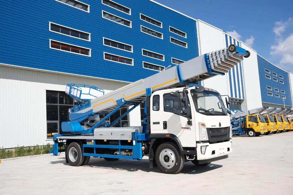 榕城出租云梯车高空作业车 建筑垃圾搬运